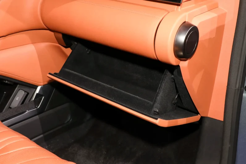 
								BYD Yangwang U8 full									