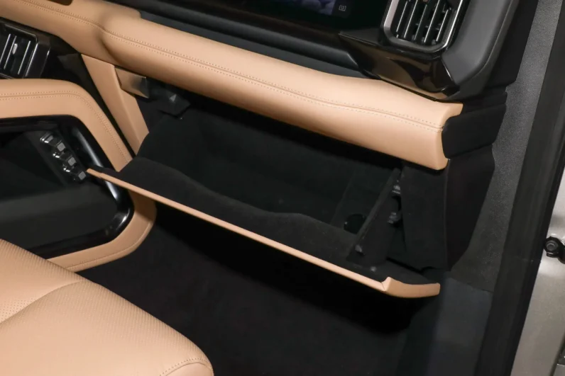 
								Fangchengbao Bao 8 full									