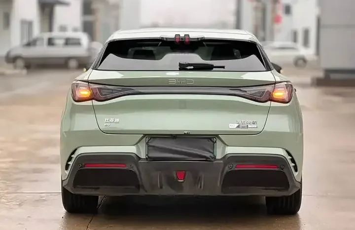 
								Seal 06 GT 2026 Smart Driving Edition 605 Heat Wave Edition full									