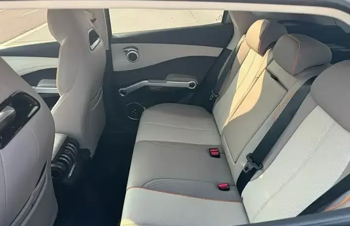 
								Yuan PLUS 2026 Honor Edition 430KM Leading Model full									