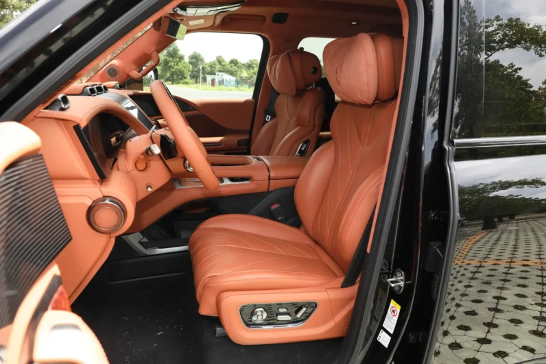 
								BYD Yangwang U8 full									