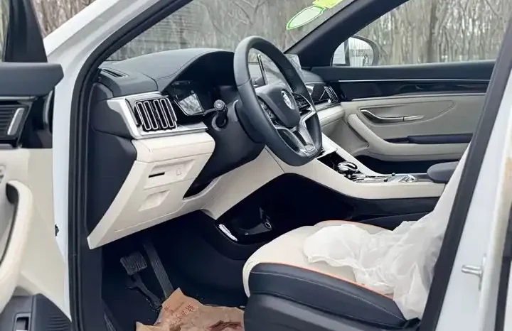 
								Han 2026 DM-i 125KM Honor Type full									