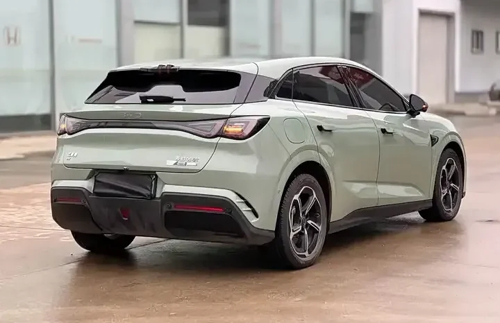 
								Seal 06 GT 2026 Smart Driving Edition 605 Heat Wave Edition full									