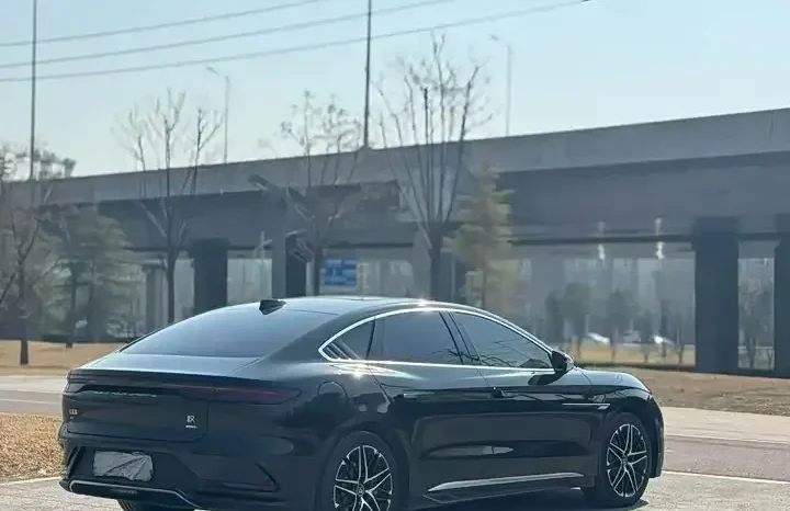 
								Han 2026 EV Smart Driving Edition 605KM Premium Type full									