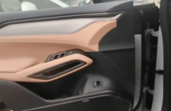 
								Song L EV 2026 Smart Driving Edition 662km LiDAR Excellence Type full									