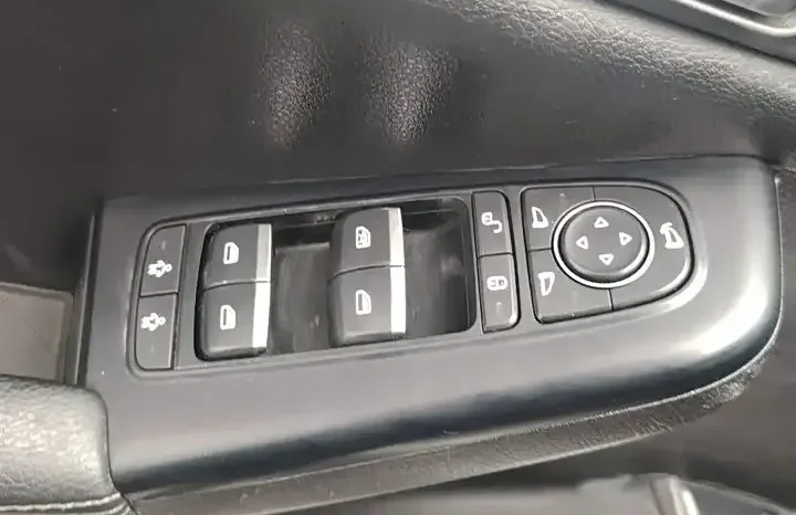 
								Tang 2026 2.0T automatic intelligent connected Zunyue type 7 seats, National V full									