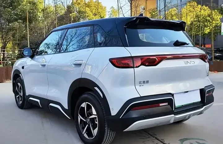 
								Yuan UP 2026 smart driving version 401KM transcendent type full									