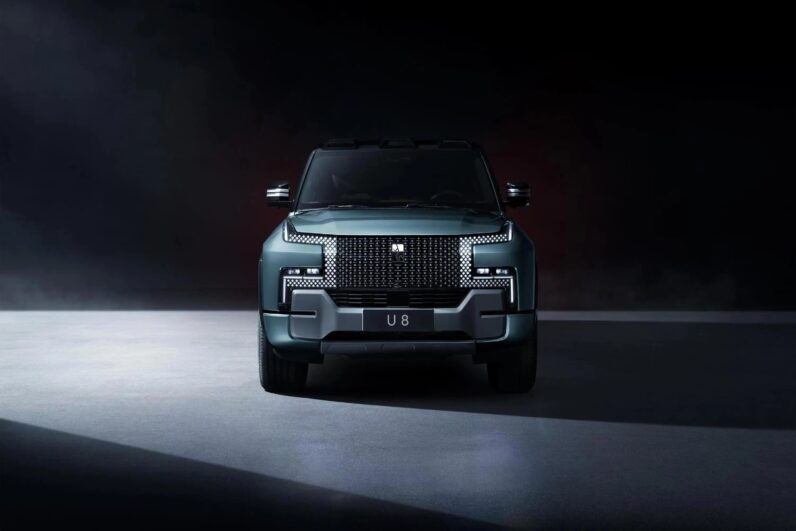 
								BYD YANGWANG U8 full									