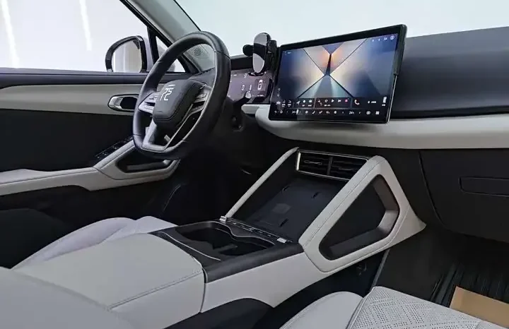 
								Yuan UP 2026 smart driving version 401KM transcendent type full									