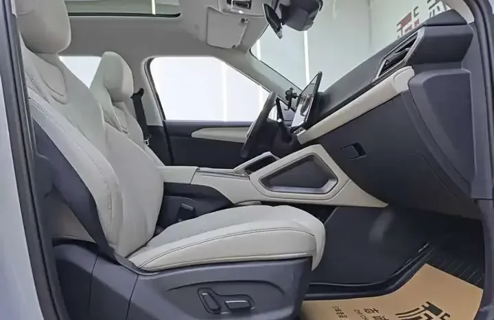 
								Yuan UP 2026 smart driving version 401KM transcendent type full									