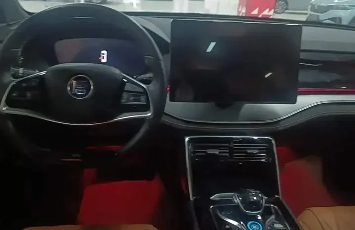 
								Tang New Energy 20236 DM-i Champion Edition 112KM Honor Type full									