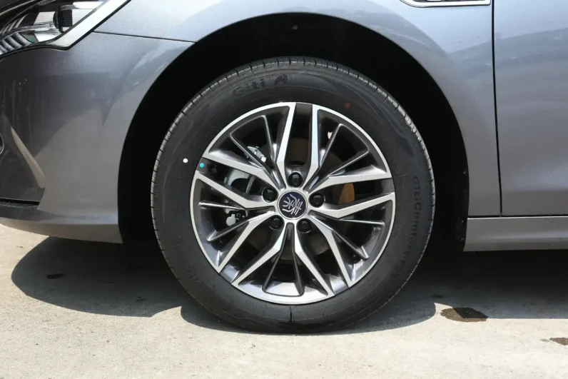 
								BYD Qin PLUS DM-i full									