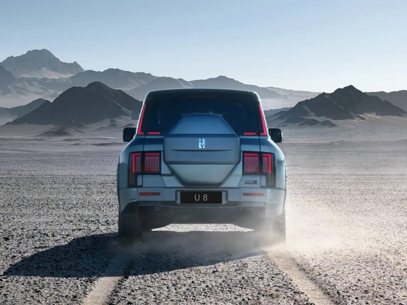 
								BYD YANGWANG U8 full									