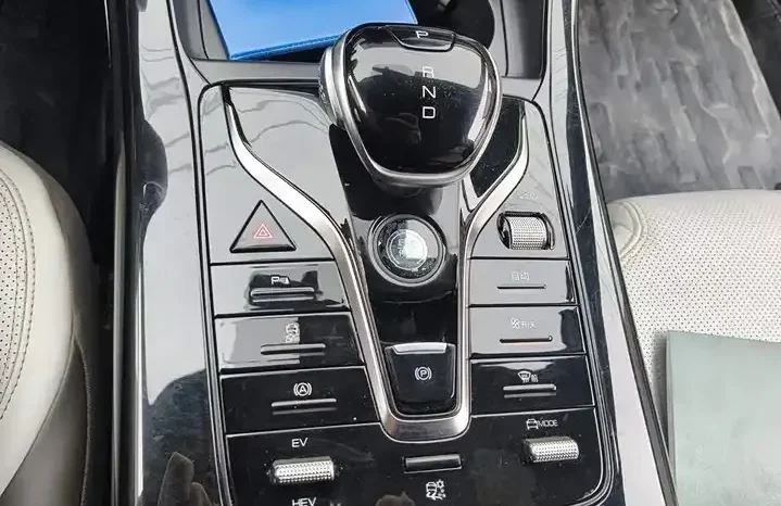 
								Qin PLUS 2026 Champion Edition DM-i 55KM Leading Model full									