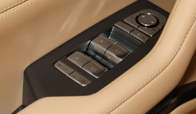 
								Fangchengbao Bao 8 full									