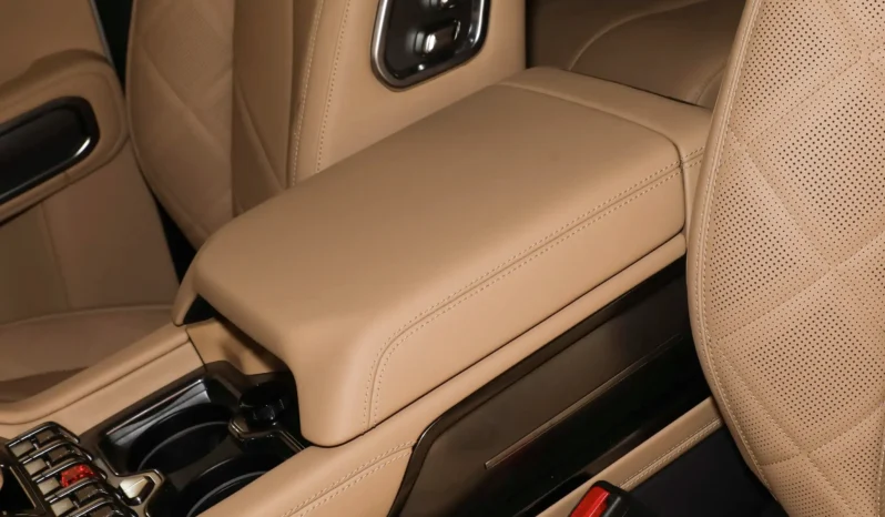 
								Fangchengbao Bao 8 full									