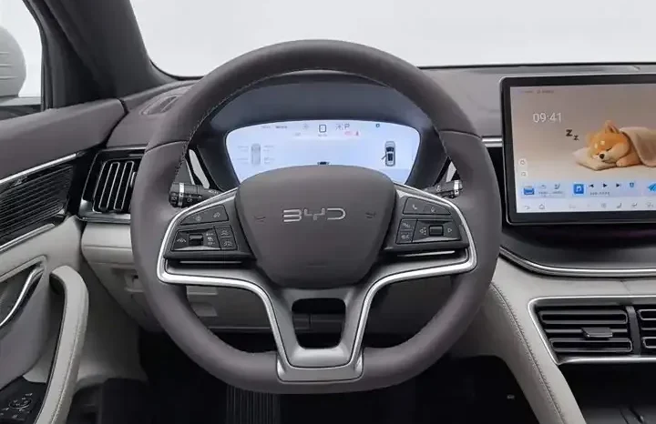 
								Song PLUS New Energy 2026 DM-i 112KM Honor Type full									