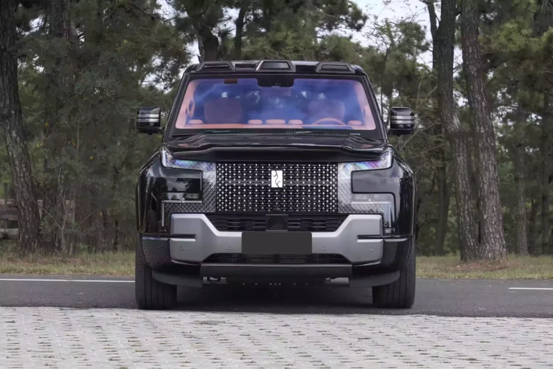 
								BYD Yangwang U8 full									