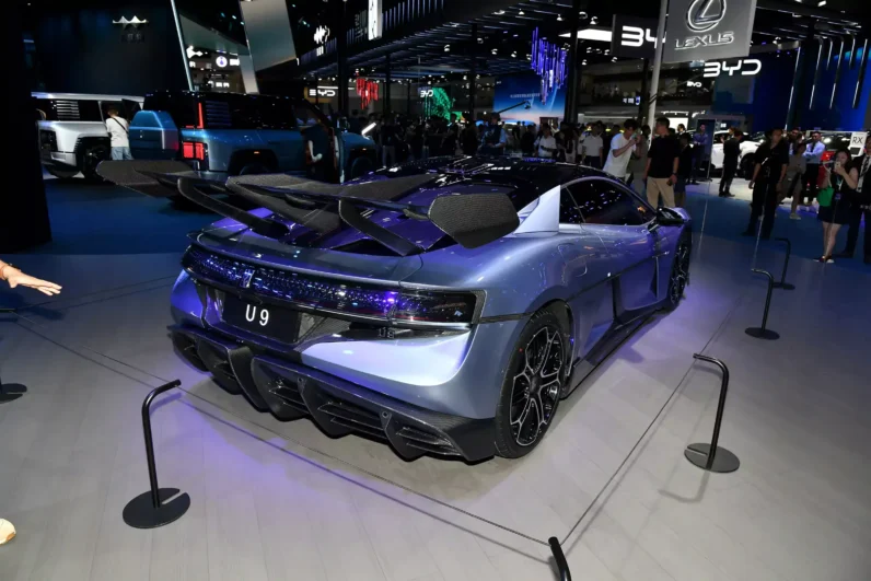 
								BYD Yangwang U9 full									