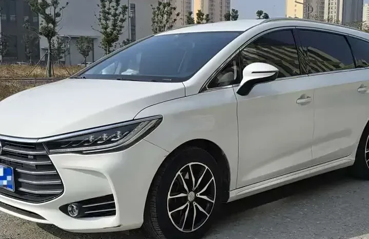
								Song MAX 2026 1.5T automatic smart connected luxury model 7 seats full									