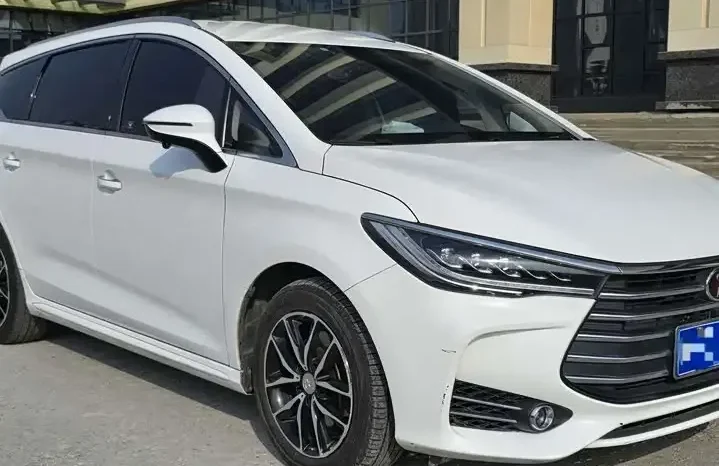 
								Song MAX 2026 1.5T automatic smart connected luxury model 7 seats full									
