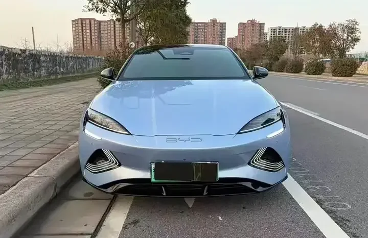 
								Seal 2026 550km standard range rear drive version premium model full									