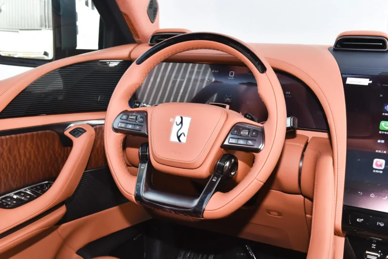 
								BYD Yangwang U8 full									