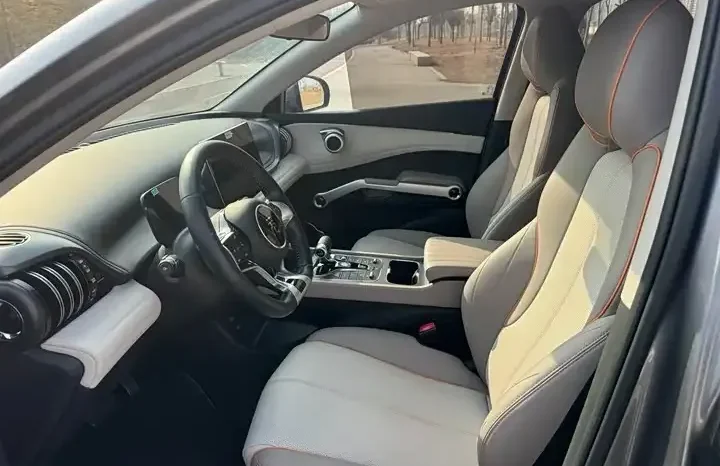 
								Yuan PLUS 2026 Honor Edition 430KM Leading Model full									