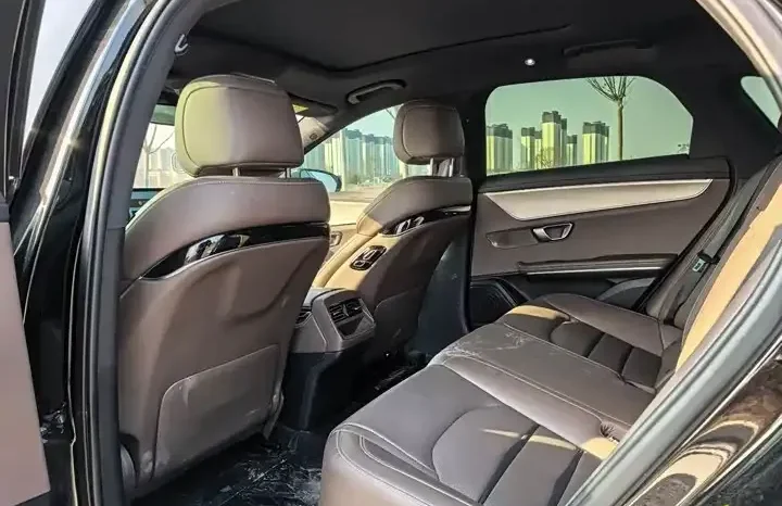 
								Han 2026 EV Genesis Edition 715KM front-wheel drive premium type full									